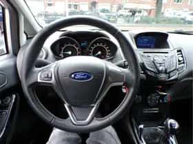 Ford Fiesta (2016) thumbnail 14