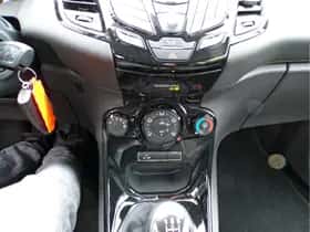 Ford Fiesta (2016) thumbnail 17