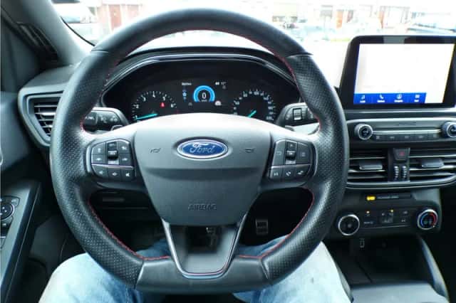 Ford Focus (2019) thumbnail 17