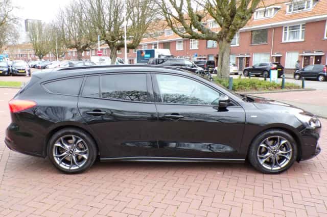 Ford Focus (2019) thumbnail 7