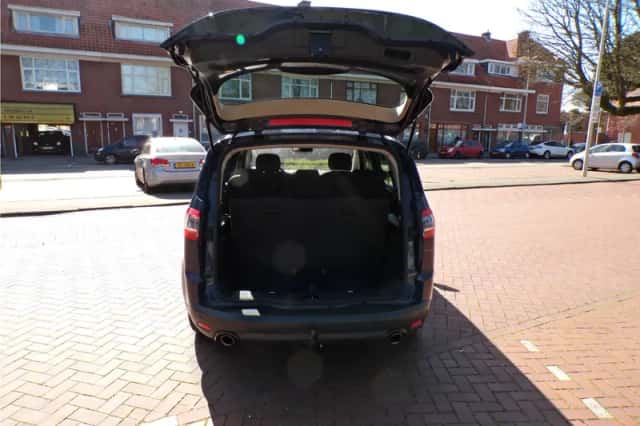 Ford S-Max (2012) thumbnail 12