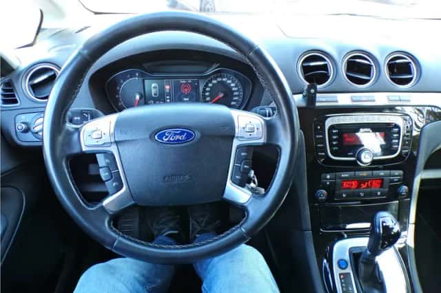 Ford S-Max (2012) thumbnail 17