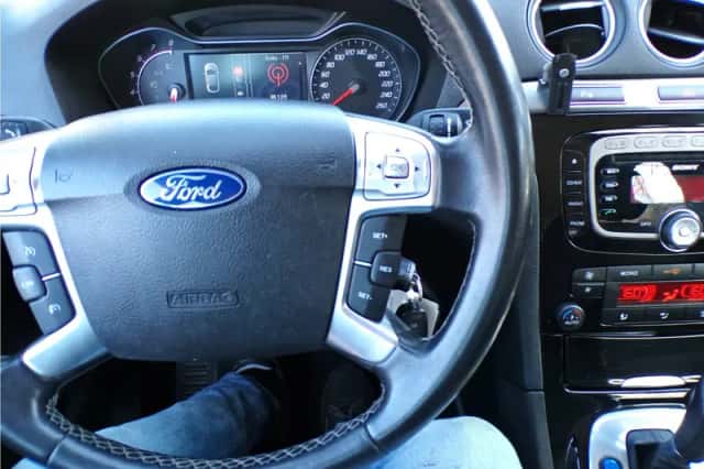 Ford S-Max (2012) thumbnail 21