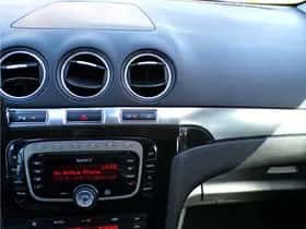 Ford S-Max (2012) thumbnail 25