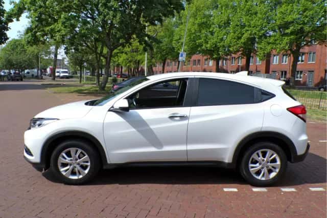 Honda HR-V (2018) thumbnail 2