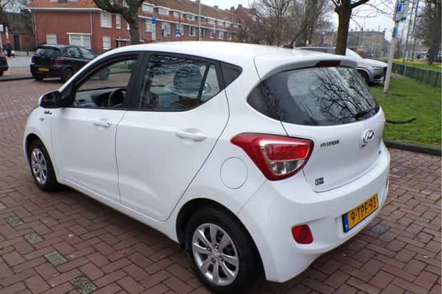 Hyundai i10 (2014) thumbnail 9