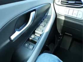 Hyundai i30 (2017) thumbnail 18
