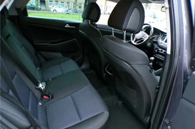 Hyundai Tucson (2015) thumbnail 16