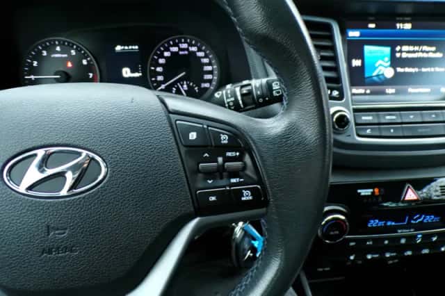 Hyundai Tucson (2015) thumbnail 21