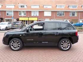 Jeep Compass (2016) thumbnail 2