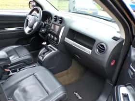 Jeep Compass (2016) thumbnail 15