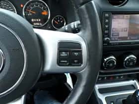 Jeep Compass (2016) thumbnail 23