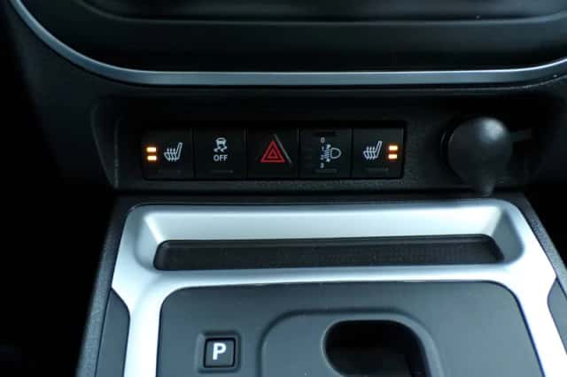 Jeep Compass (2016) thumbnail 25
