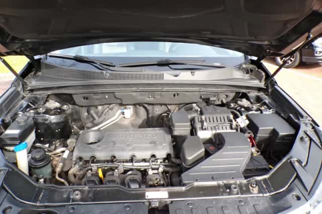 Kia Sorento (2011) thumbnail 12