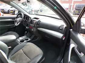 Kia Sorento (2011) thumbnail 13