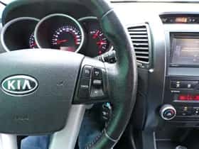 Kia Sorento (2011) thumbnail 19