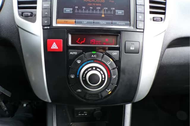 Kia Venga (2014) thumbnail 17