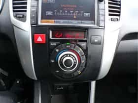 Kia Venga (2014) thumbnail 17