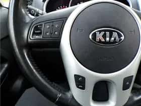 Kia Venga (2014) thumbnail 20