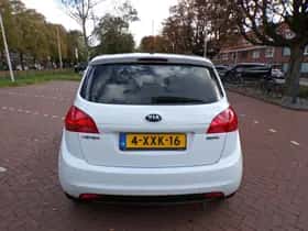 Kia Venga (2014) thumbnail 9