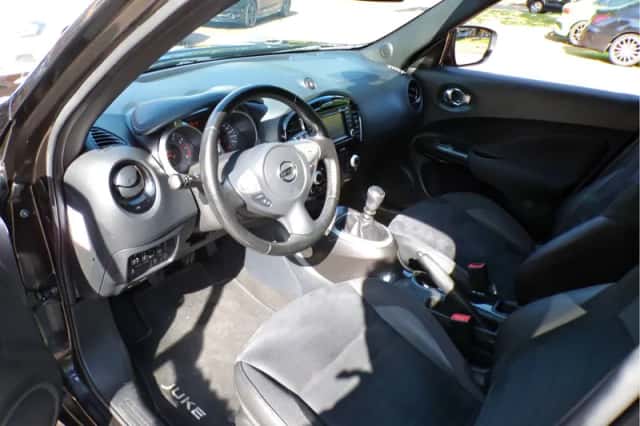 Nissan Juke (2019) thumbnail 3