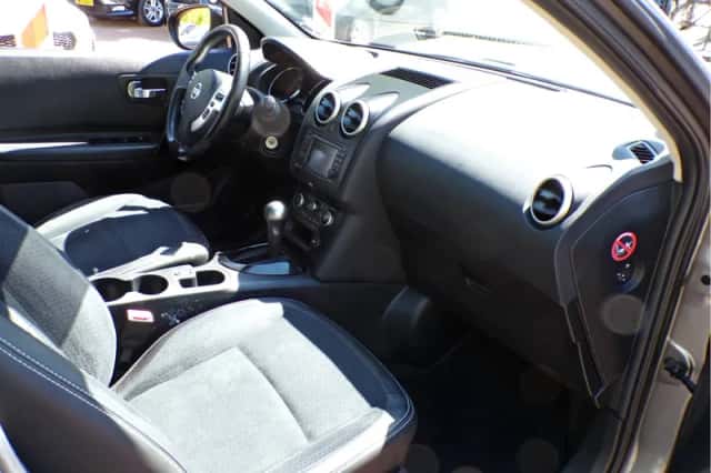 Nissan Qashqai (2013) thumbnail 13