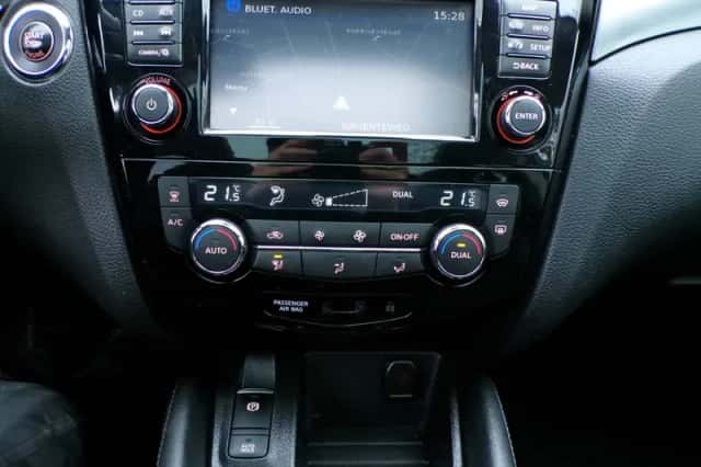 Nissan Qashqai (2017) thumbnail 20