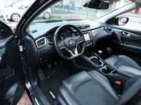 Nissan Qashqai (2017) thumbnail 4