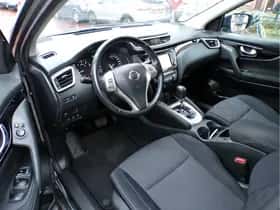 Nissan Qashqai (2017) thumbnail 3