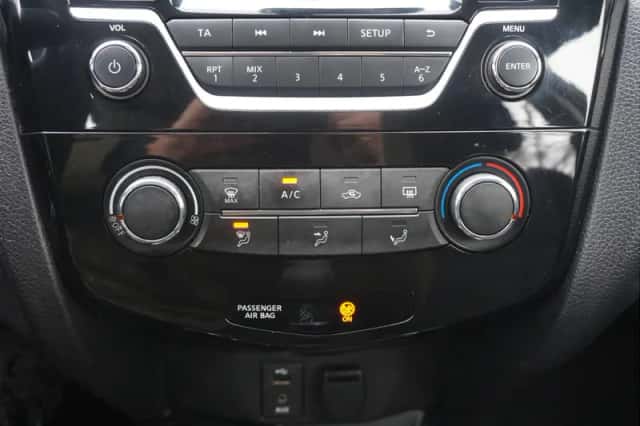 Nissan X-Trail (2016) thumbnail 27