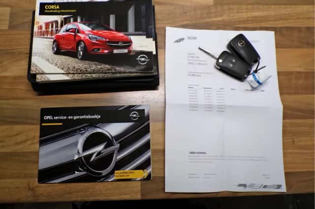 Opel Corsa (2017) thumbnail 4