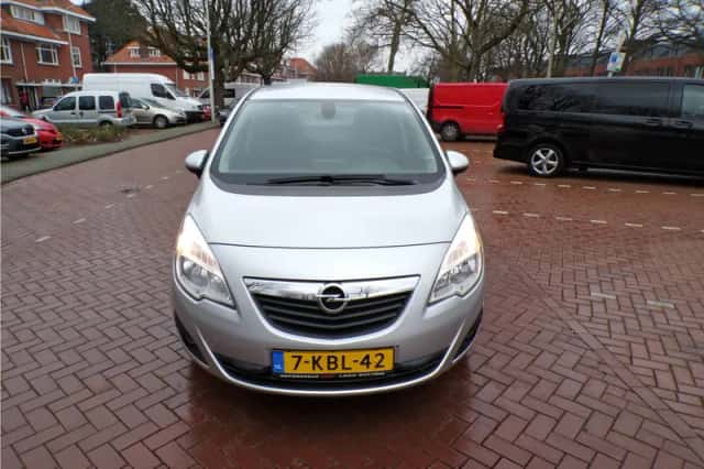 Opel Meriva (2013) thumbnail 5