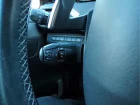 Peugeot 2008 (2017) thumbnail 20