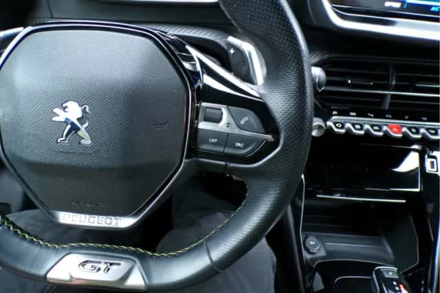 Peugeot 208 (2021) thumbnail 23