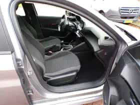 Peugeot 208 (2022) thumbnail 12