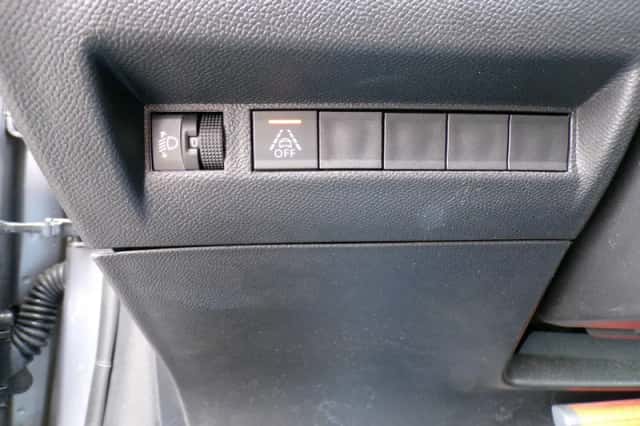Peugeot 208 (2022) thumbnail 24
