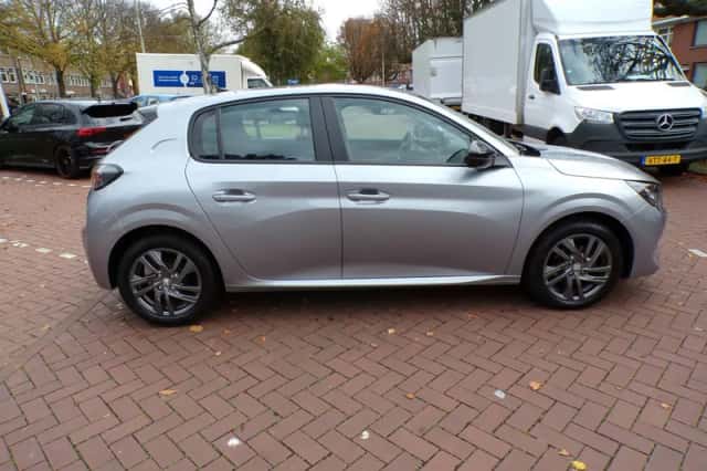 Peugeot 208 (2022) thumbnail 6