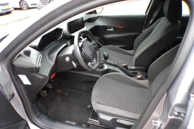 Peugeot 208 (2022) thumbnail 10