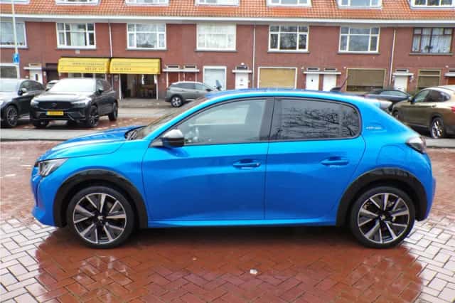 Peugeot 208 (2020) thumbnail 2