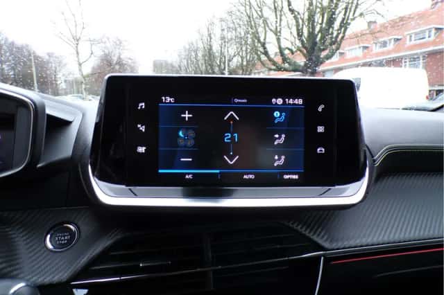 Peugeot 208 (2020) thumbnail 24