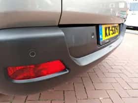 Peugeot 3008 (2016) thumbnail 9