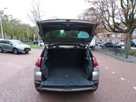 Peugeot 3008 (2016) thumbnail 10