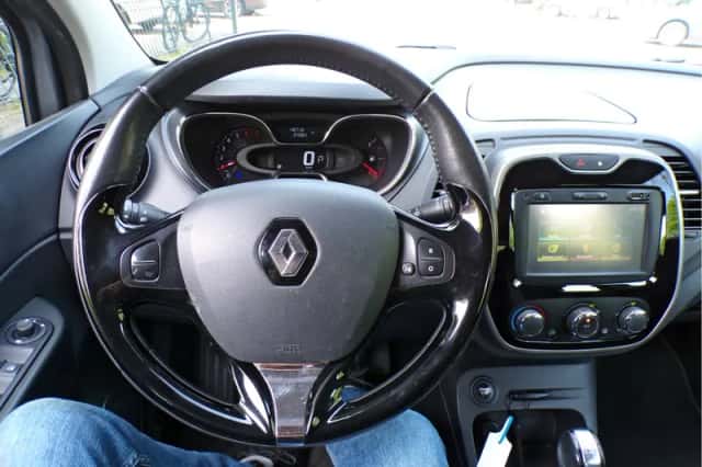 Renault Captur (2017) thumbnail 16