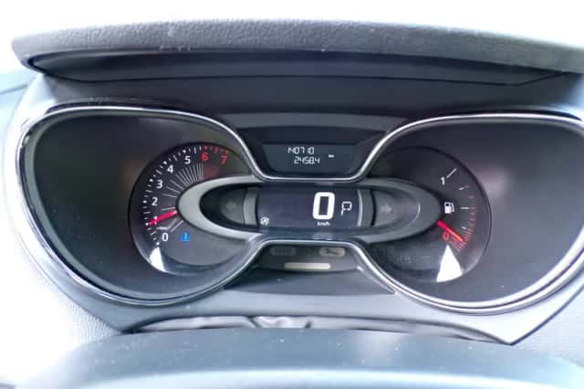 Renault Captur (2017) thumbnail 18