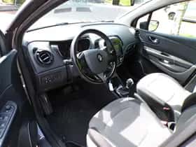 Renault Captur (2017) thumbnail 3