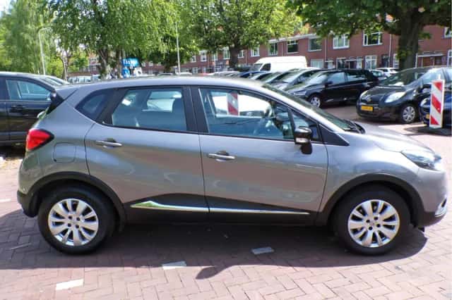 Renault Captur (2017) thumbnail 7