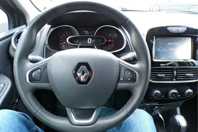 Renault Clio (2018) thumbnail 16