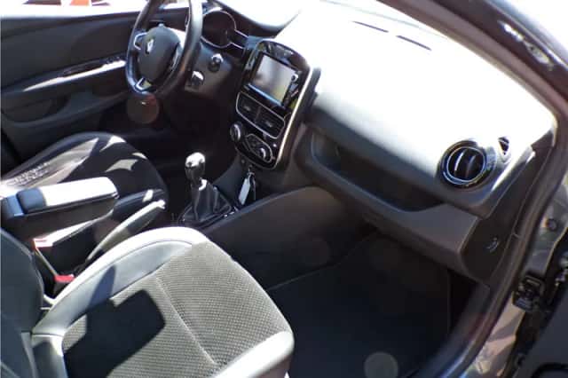 Renault Clio (2017) thumbnail 14