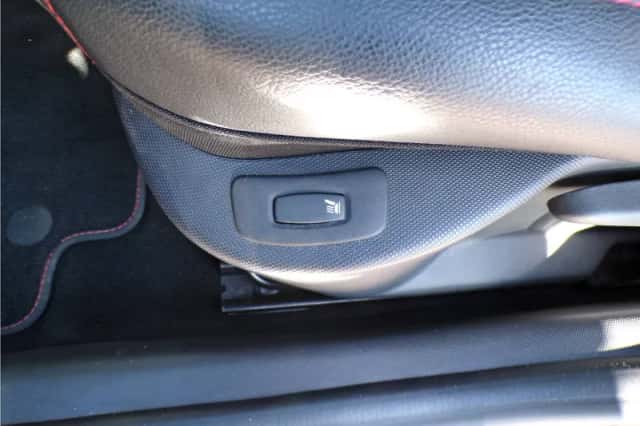 Renault Clio (2013) thumbnail 17
