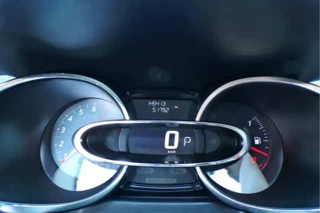Renault Clio (2013) thumbnail 19